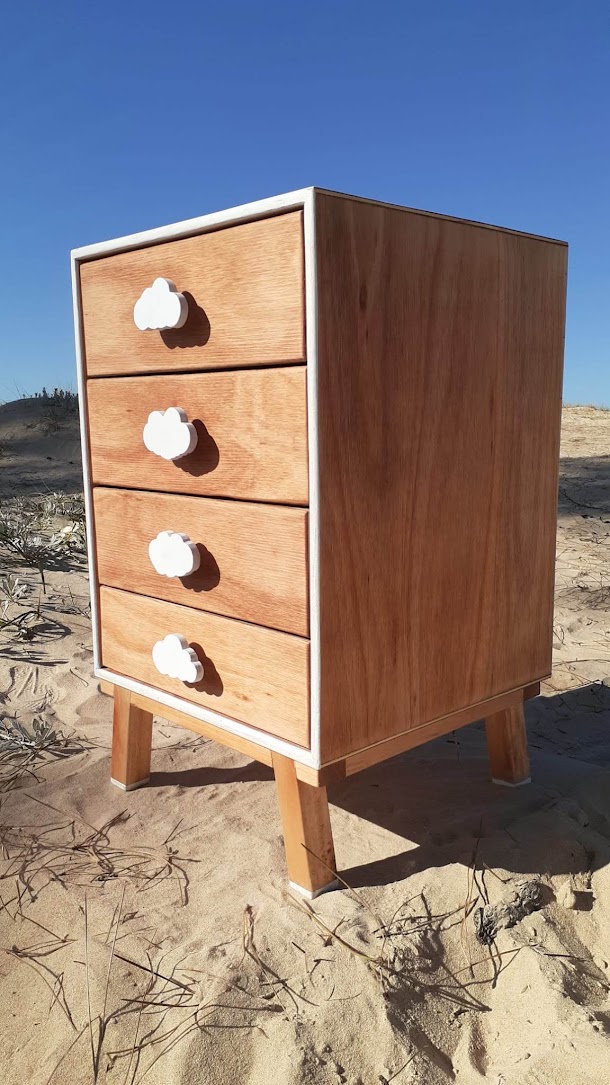 Cajonera en madera. Muebles para niños. Estudio Gé, Montevideo, Ciudad de la costa